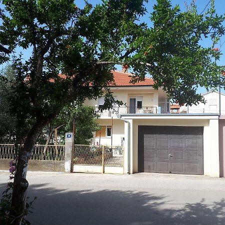 Apartments Marija 扎达尔 外观 照片